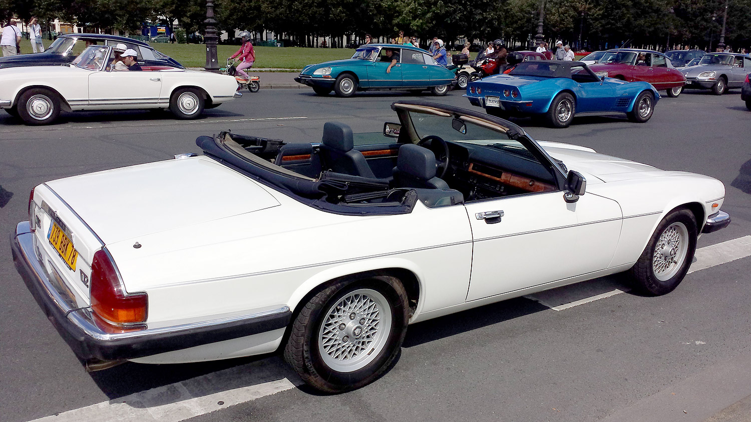 classic-car-7e-traversee-paris