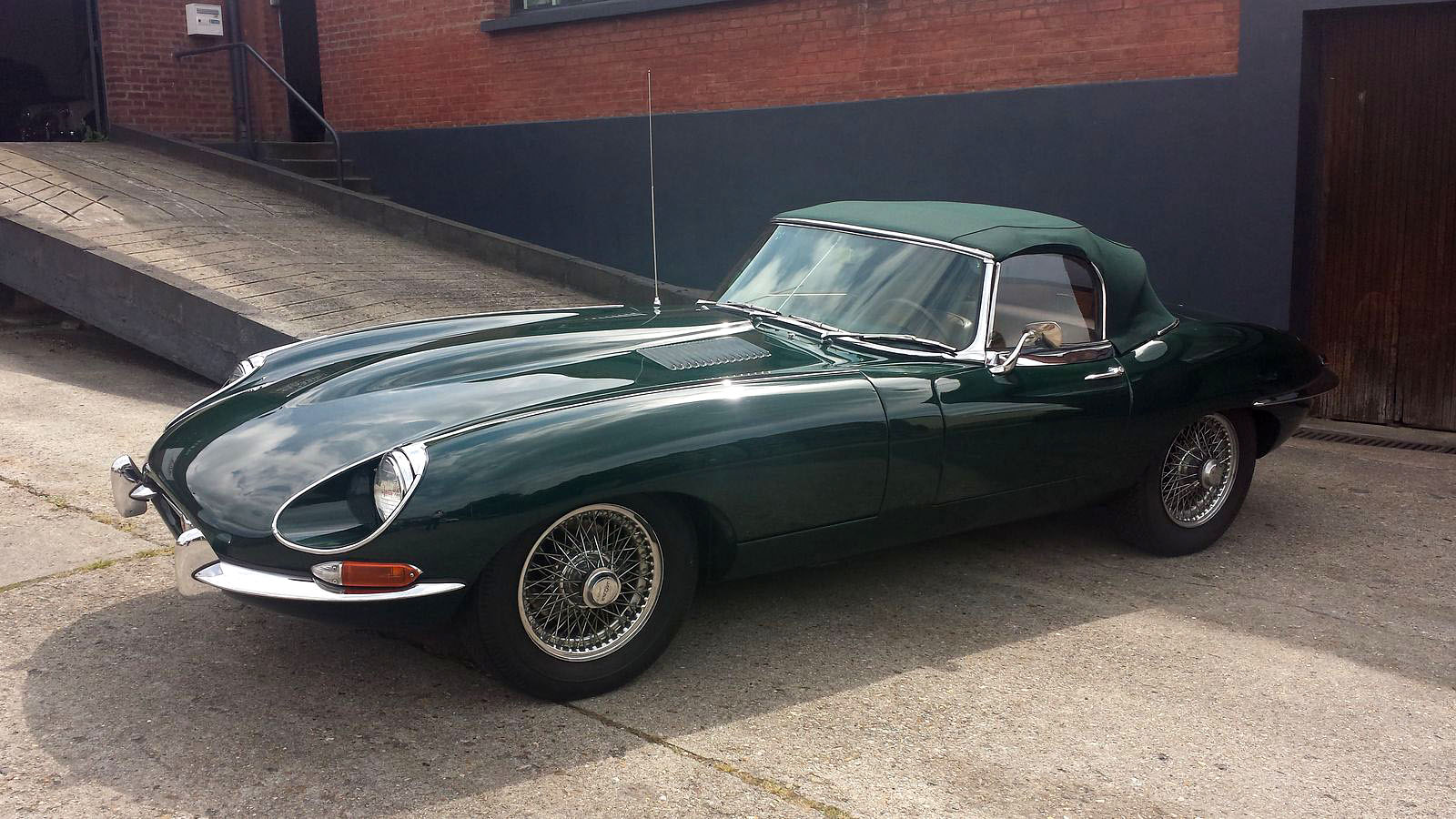 jaguar type e